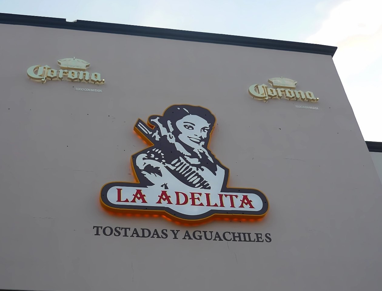 Letrero 3d en lona y vinil