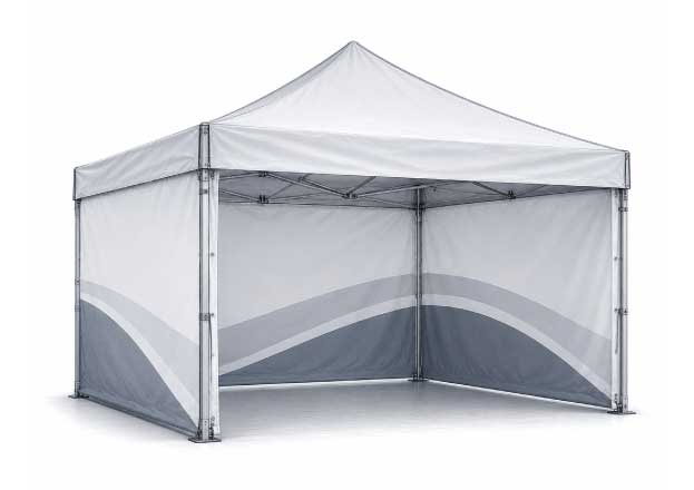 Ilustración técnica de carpa personalizada con lona PVC preparada para impresión de marca.